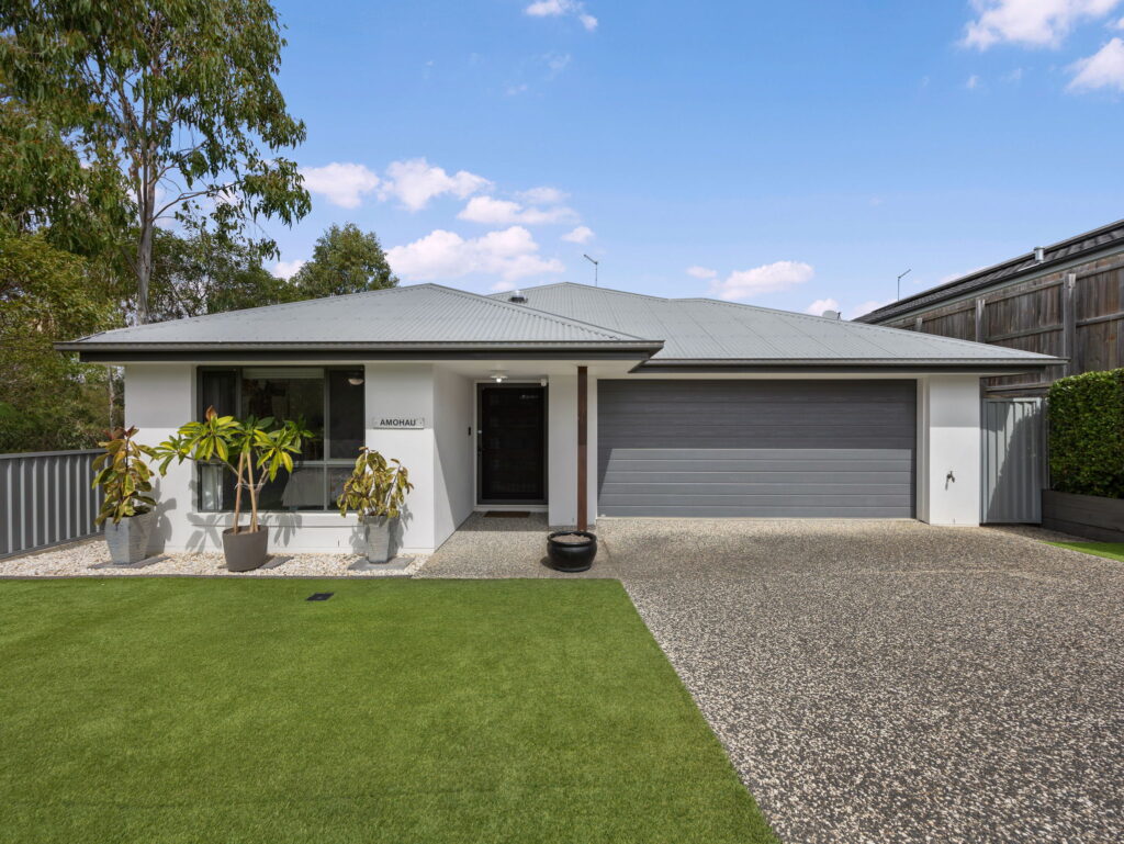 House-Deebing Heights-QLD-R2-5044763