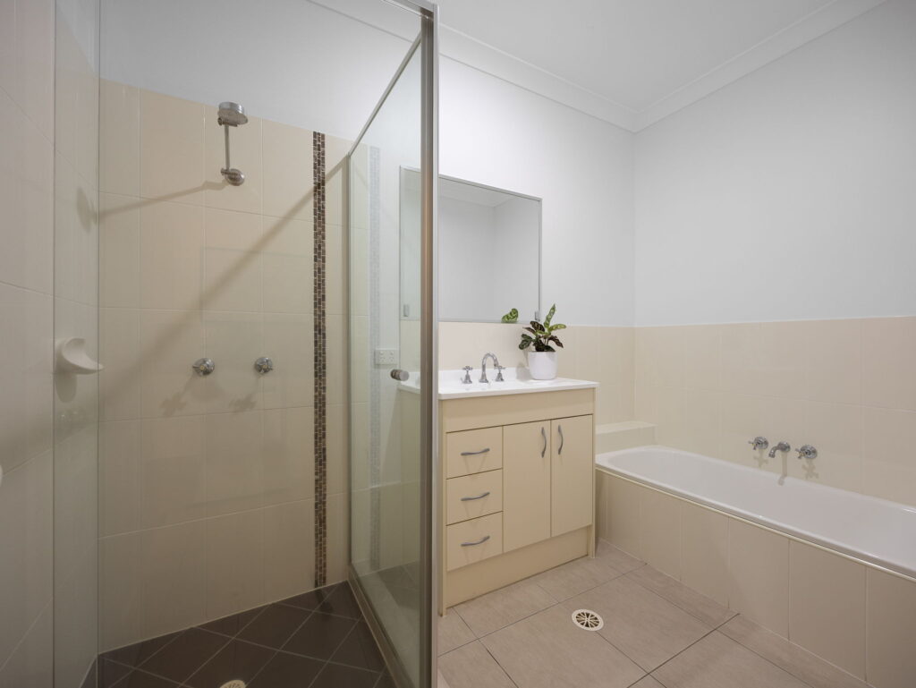 13 Violet Avenue, Springfield Lakes, QLD 4300
