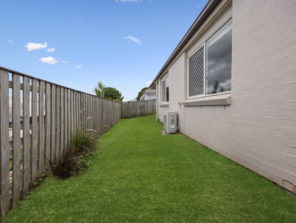 House-Redbank Plains-QLD-R2-5049894