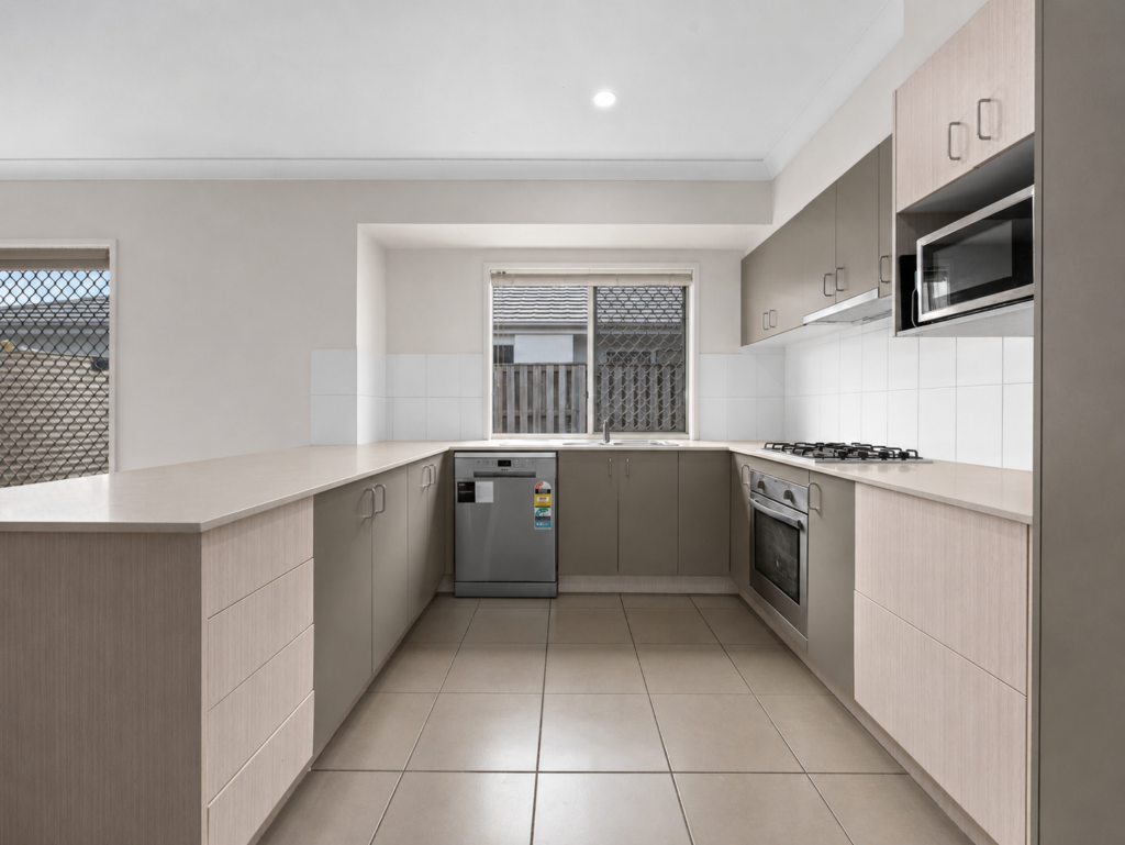 House-Redbank Plains-QLD-R2-5049894