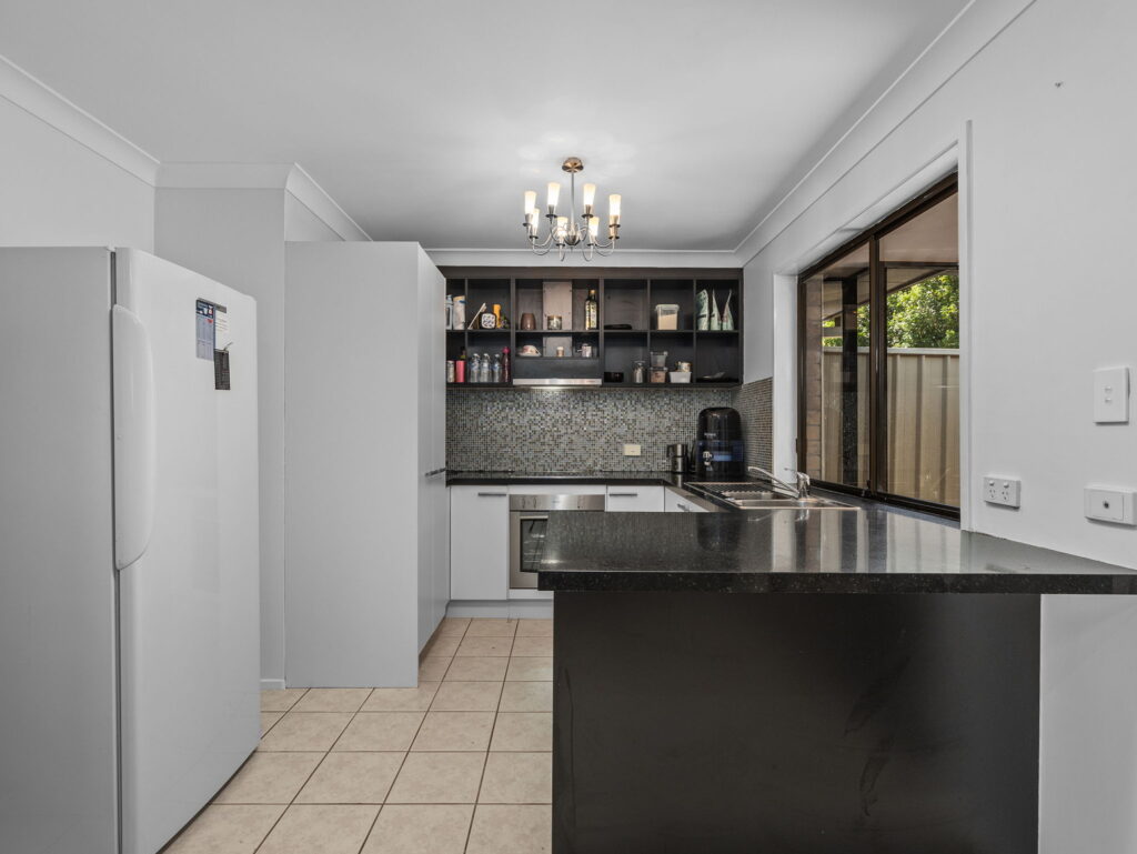House-Flinders View-QLD-R2-5060658