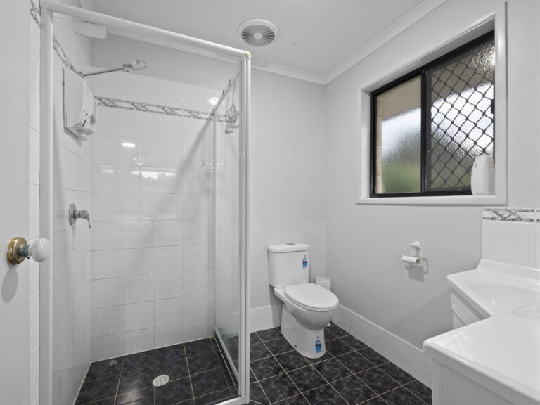 2-4 Kangaroo Close, Greenbank QLD 4124