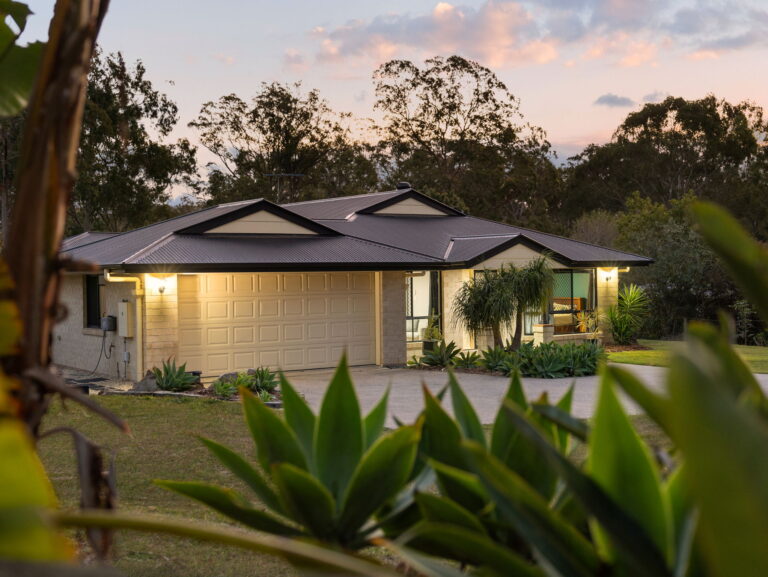 2-4 Kangaroo Close, Greenbank QLD 4124