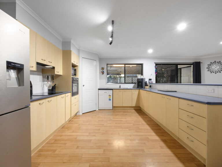 2-4 Kangaroo Close, Greenbank QLD 4124