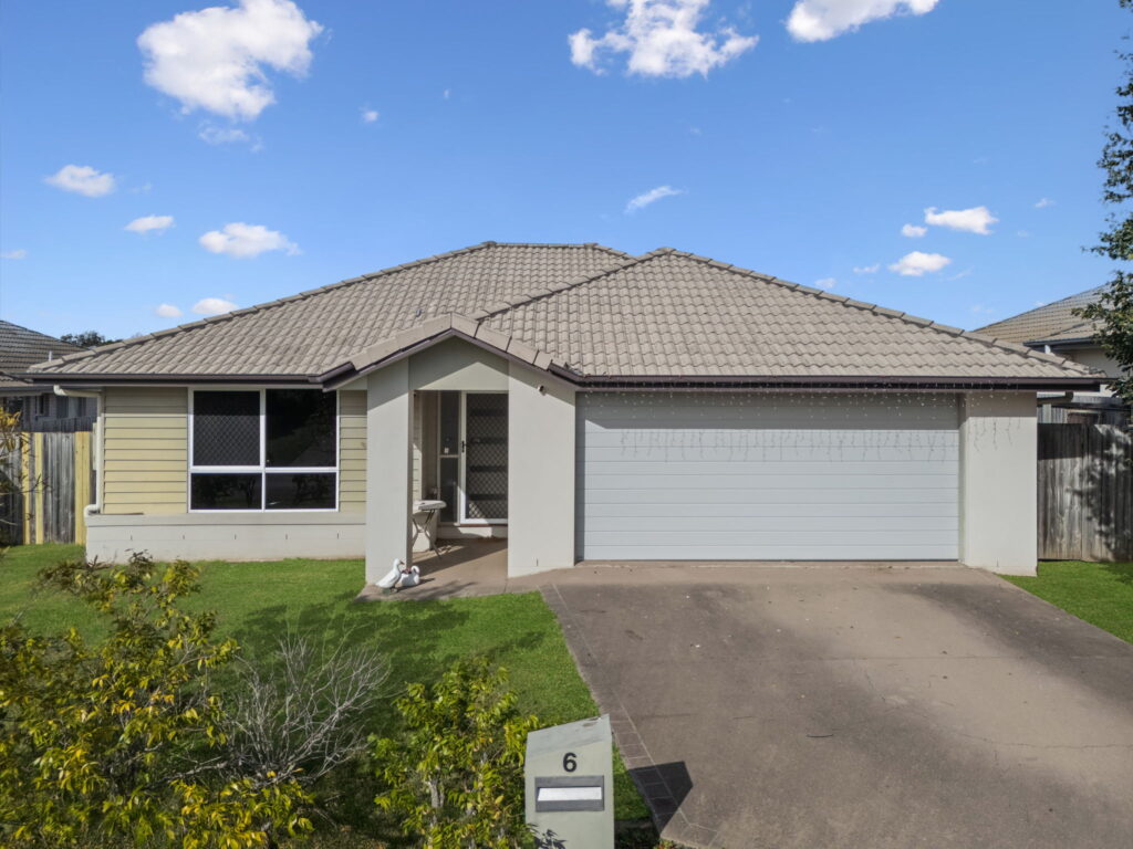 Raceview QLD 4305