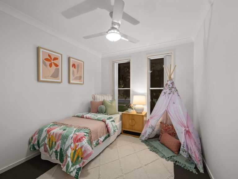7A Cardena Drive, Augustine Heights QLD 4300