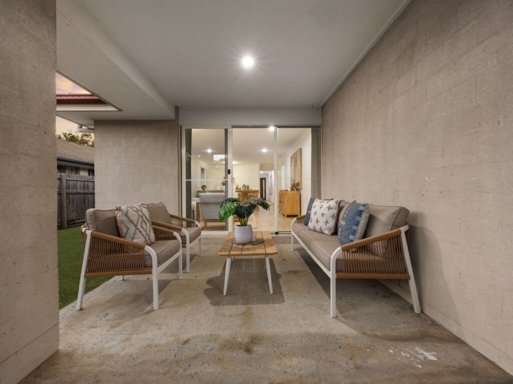 7A Cardena Drive, Augustine Heights QLD 4300