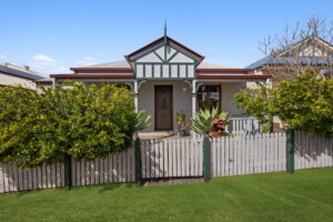 10 Hookes Terrace, Springfield Lakes, QLD 4300