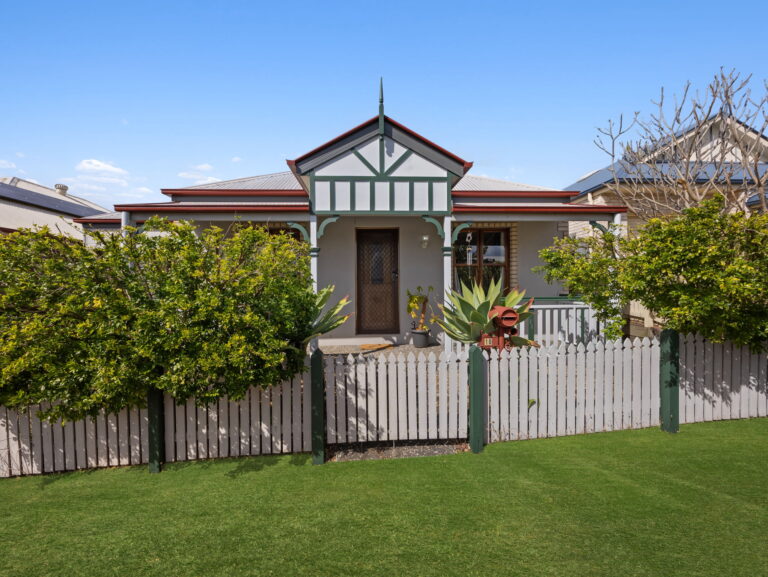 10 Hookes Terrace, Springfield Lakes, QLD 4300