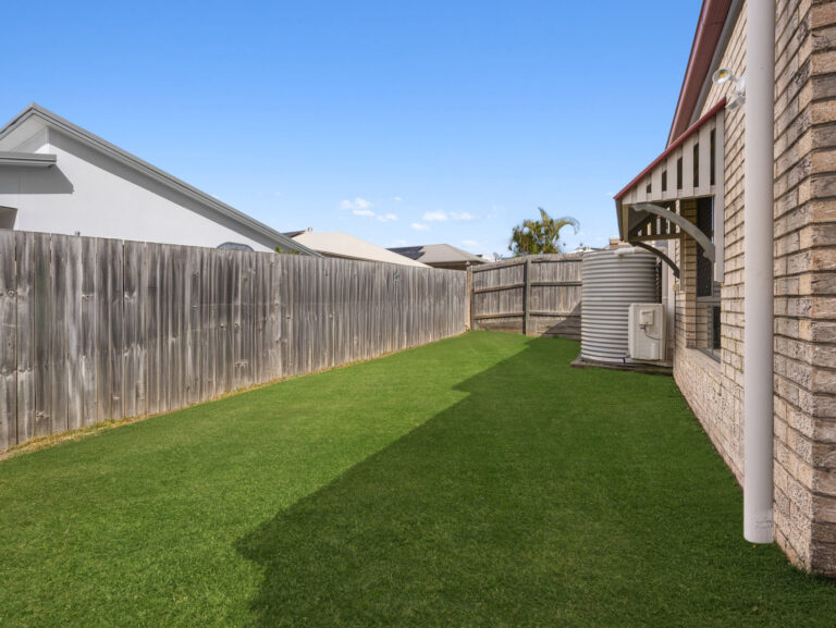10 Hookes Terrace, Springfield Lakes, QLD 4300