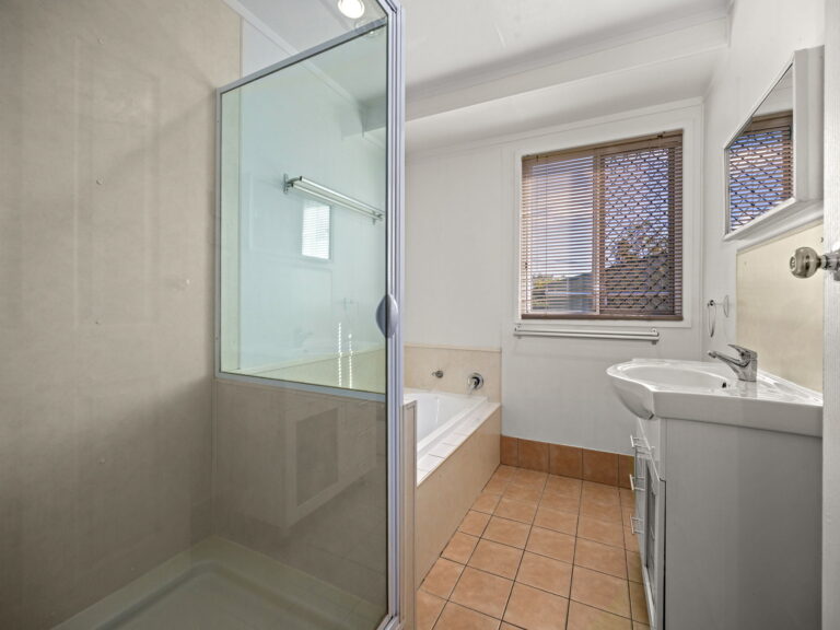 House-Darra-QLD-R2-5077102