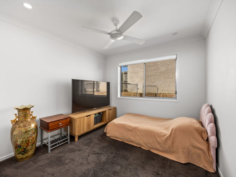 House-R2-5077300