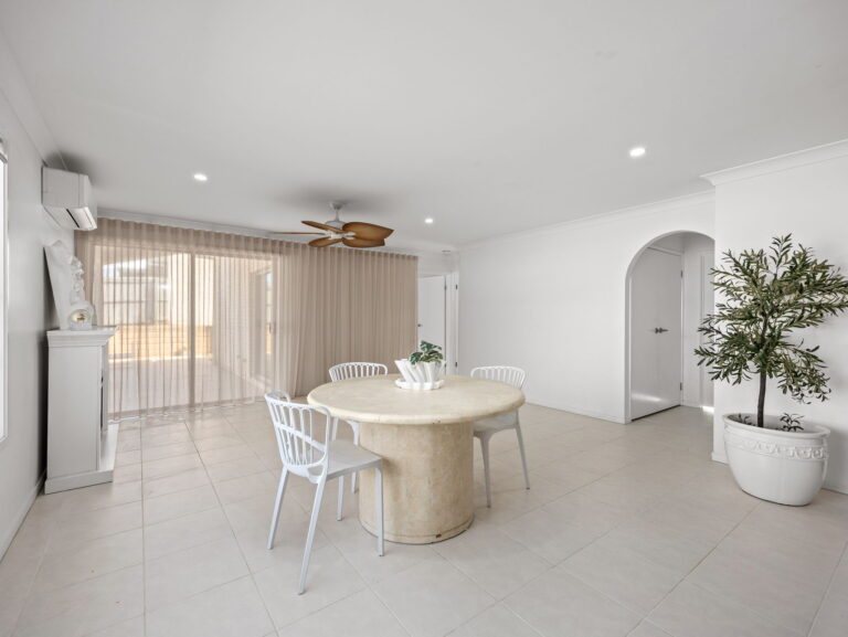 House-R2-5077300
