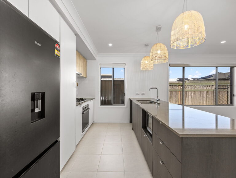 House-R2-5077300