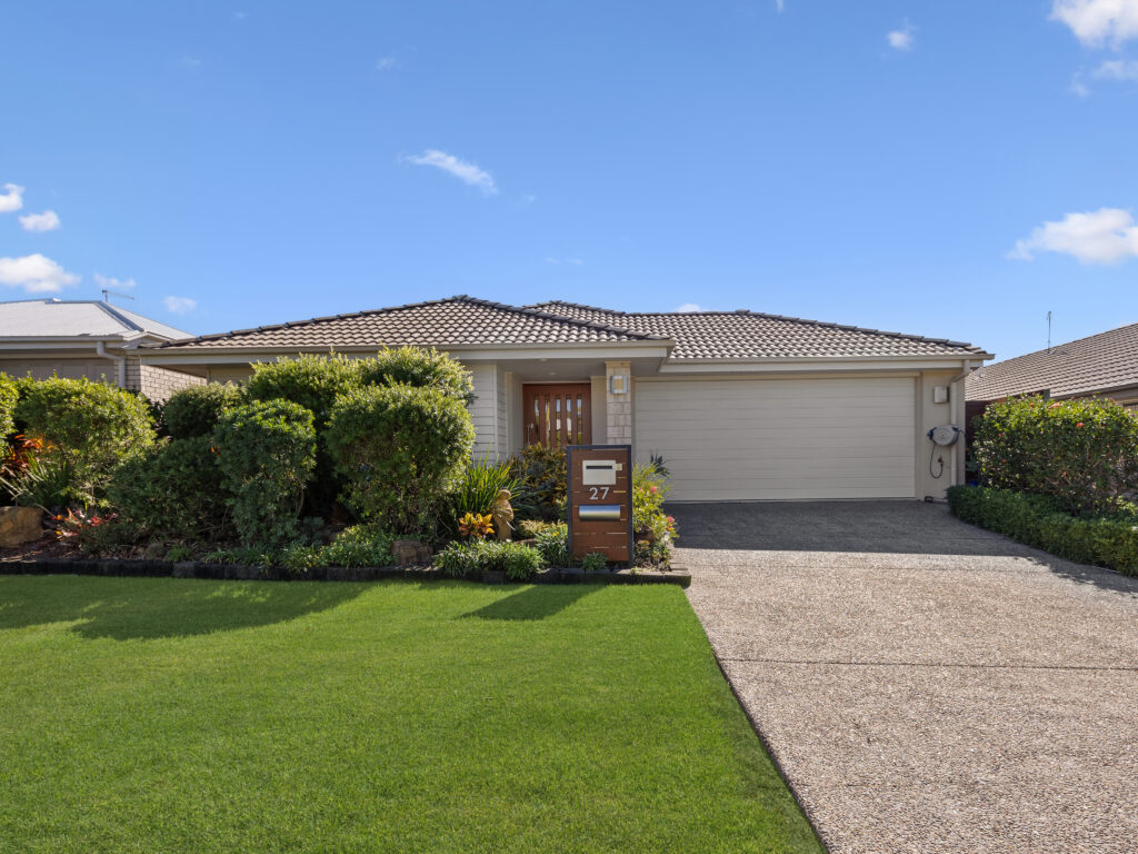House-Deebing Heights-QLD-R2-5079748