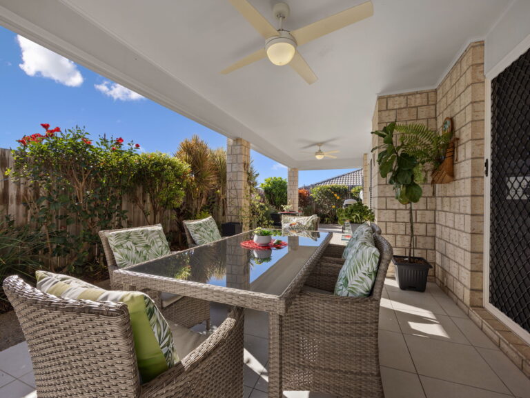 House-Deebing Heights-QLD-R2-5079748