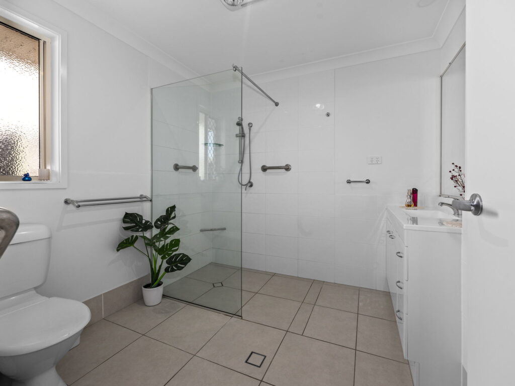 House-Deebing Heights-QLD-R2-5079748