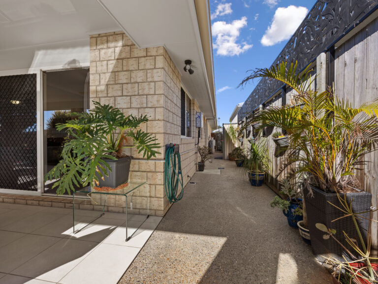 House-Deebing Heights-QLD-R2-5079748