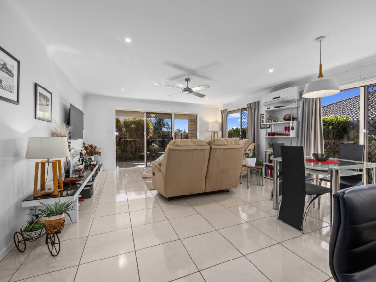 House-Deebing Heights-QLD-R2-5079748