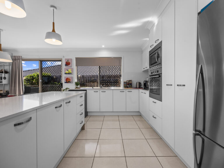 House-Deebing Heights-QLD-R2-5079748