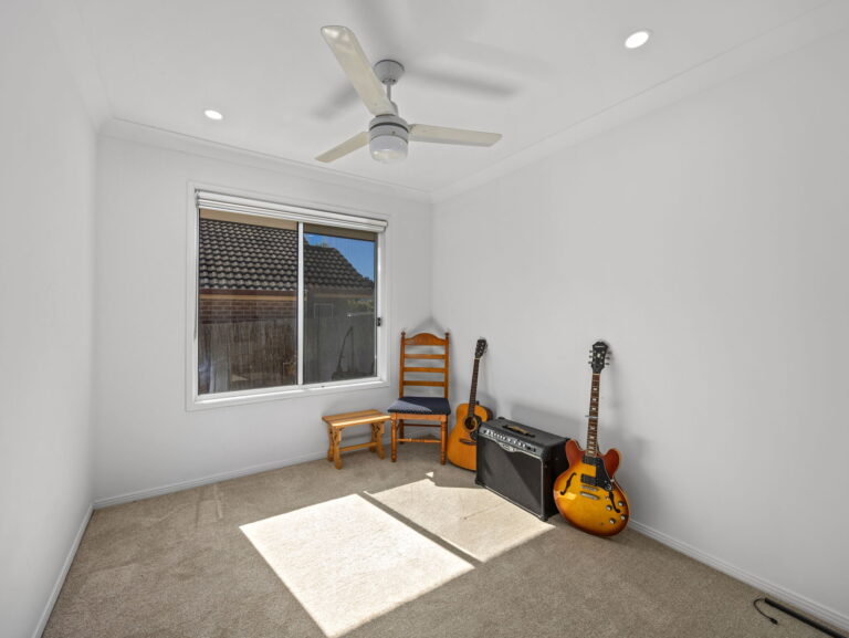 House-R2-5081945