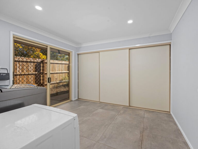 105 Equestrian Drive, Yamanto QLD 4305