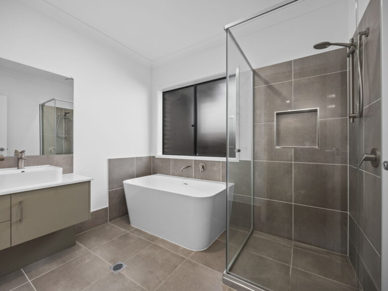 House-Deebing Heights-QLD-R2-5093545
