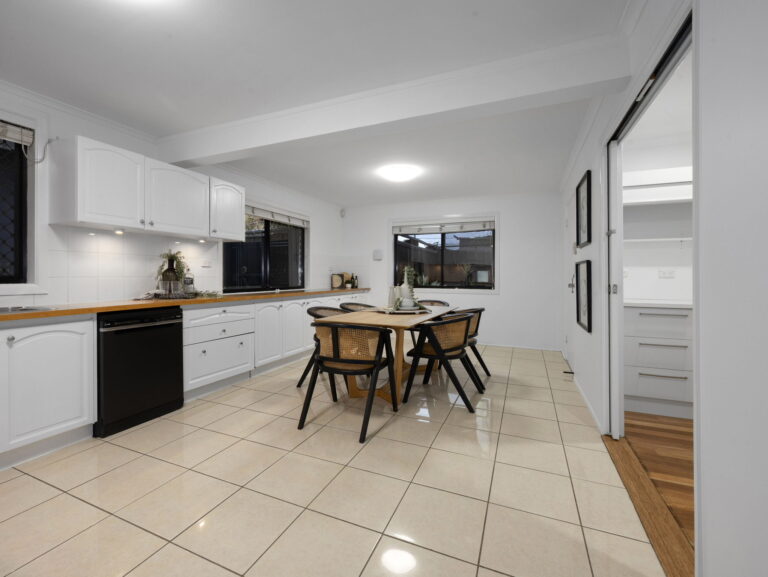 House-R2-5095773
