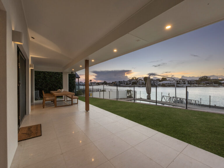 4 Linden Court, Palm Beach QLD 4221