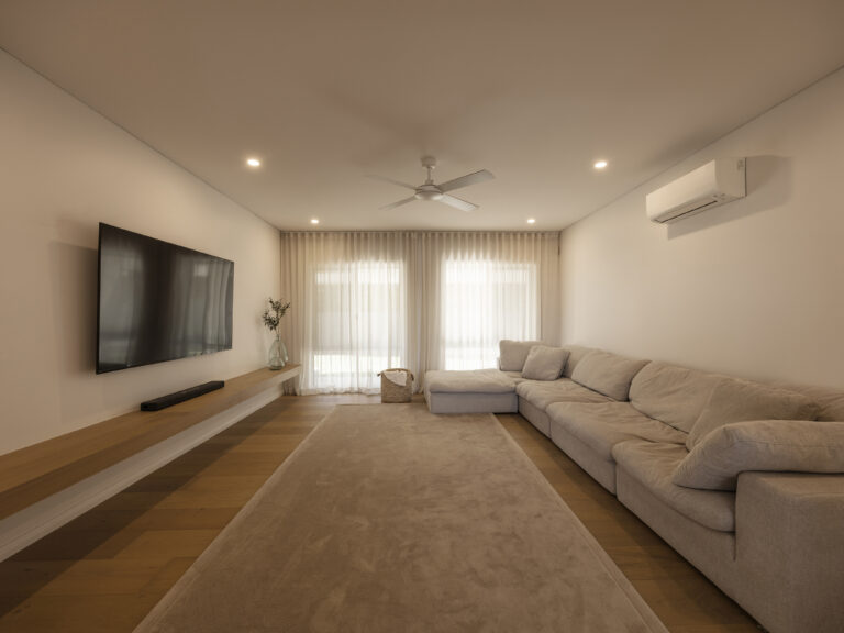 4 Linden Court, Palm Beach QLD 4221