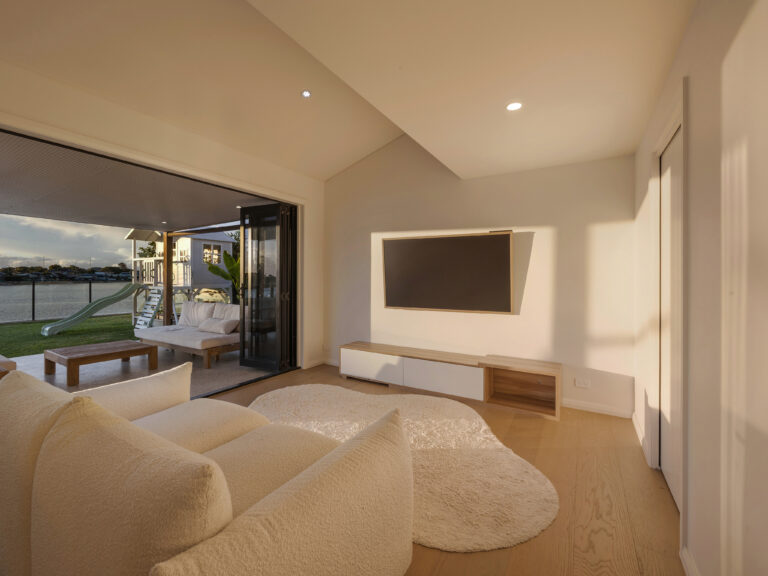 4 Linden Court, Palm Beach QLD 4221