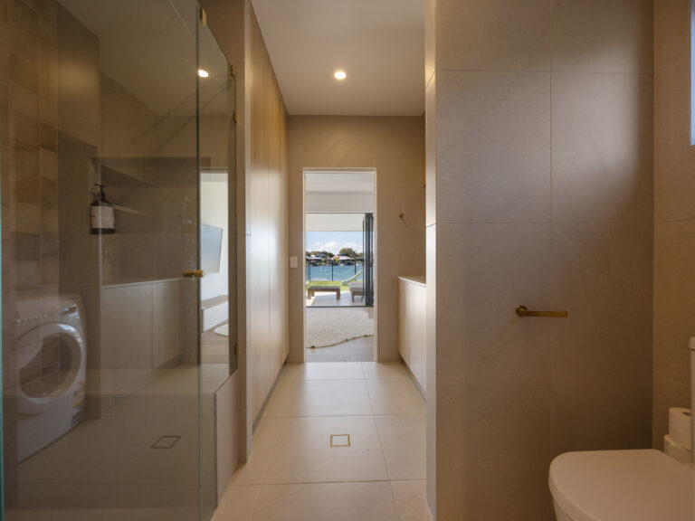 4 Linden Court, Palm Beach QLD 4221