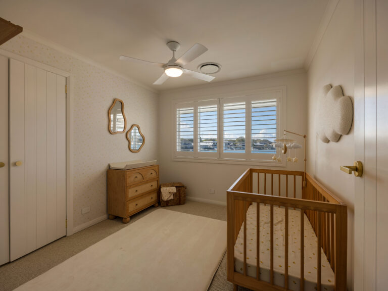 4 Linden Court, Palm Beach QLD 4221