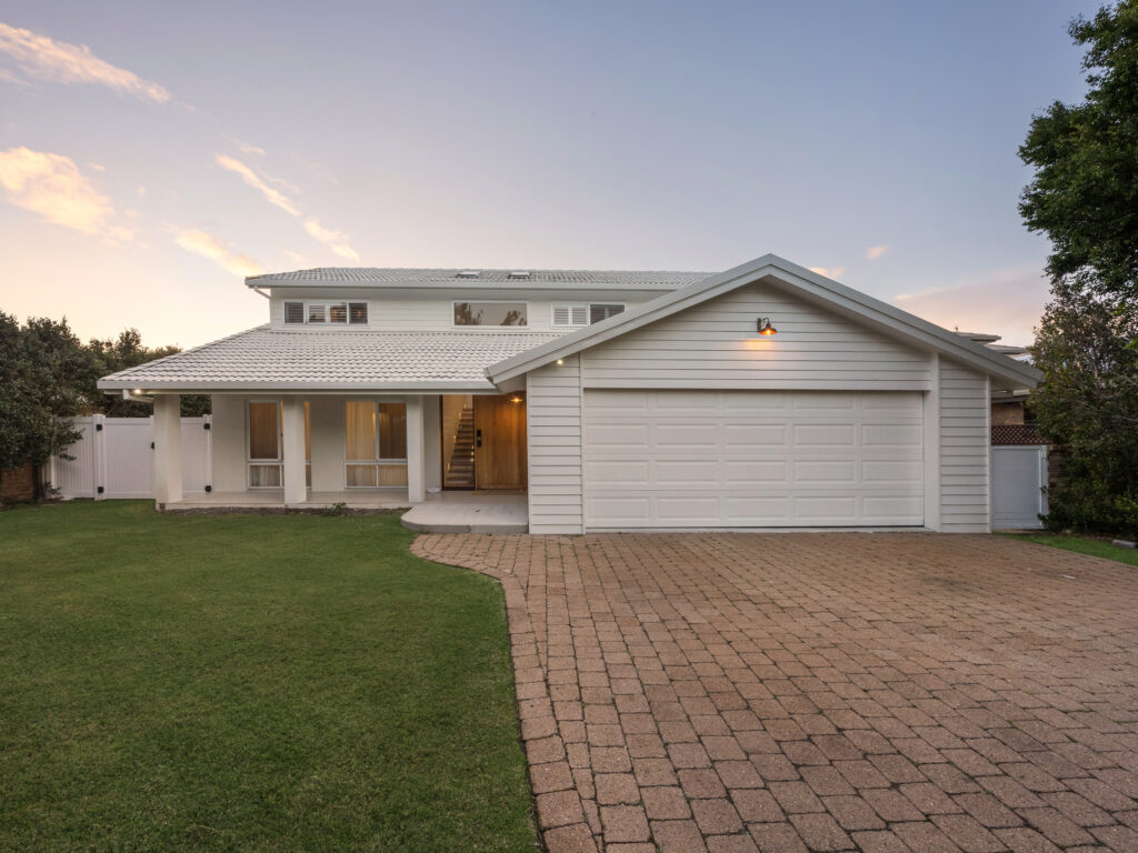 4 Linden Court, Palm Beach QLD 4221