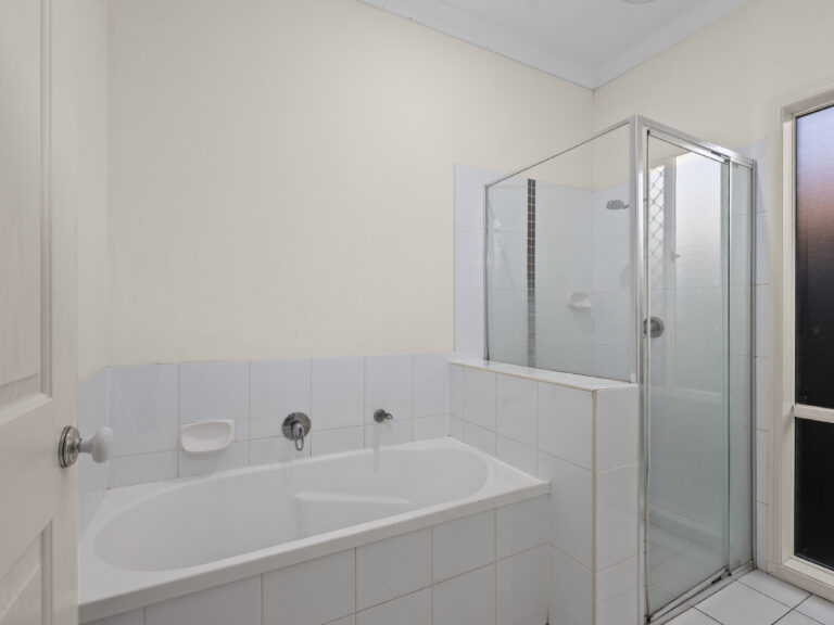 House-Redbank Plains-QLD-R2-5117242