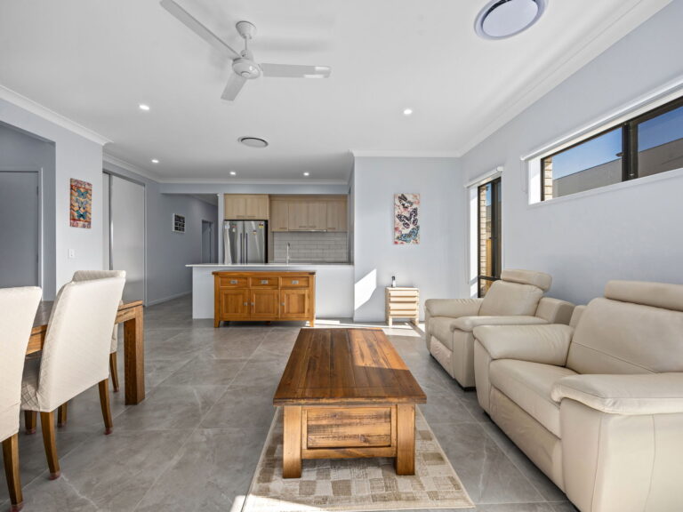 27 Hope Street, Ripley, QLD 4306