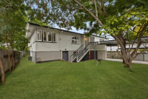 31 Chalk Street, Leichhardt, QLD 4305