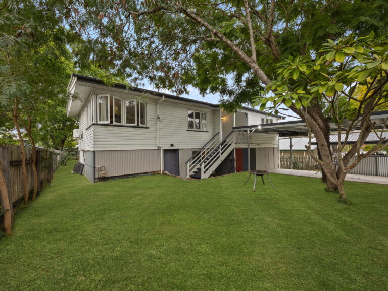 31 Chalk Street, Leichhardt, QLD 4305