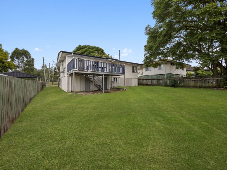 31 Chalk Street, Leichhardt, QLD 4305