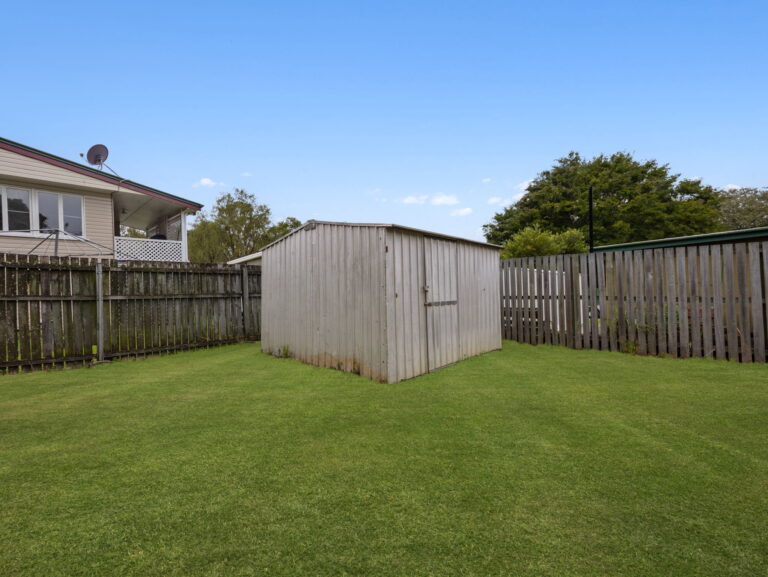 31 Chalk Street, Leichhardt, QLD 4305