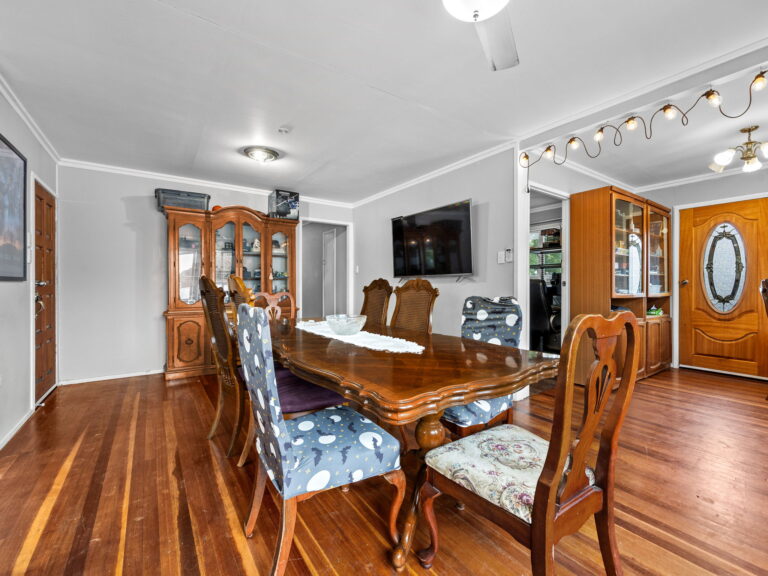31 Chalk Street, Leichhardt, QLD 4305