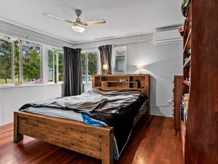 31 Chalk Street, Leichhardt, QLD 4305