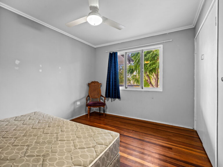 31 Chalk Street, Leichhardt, QLD 4305