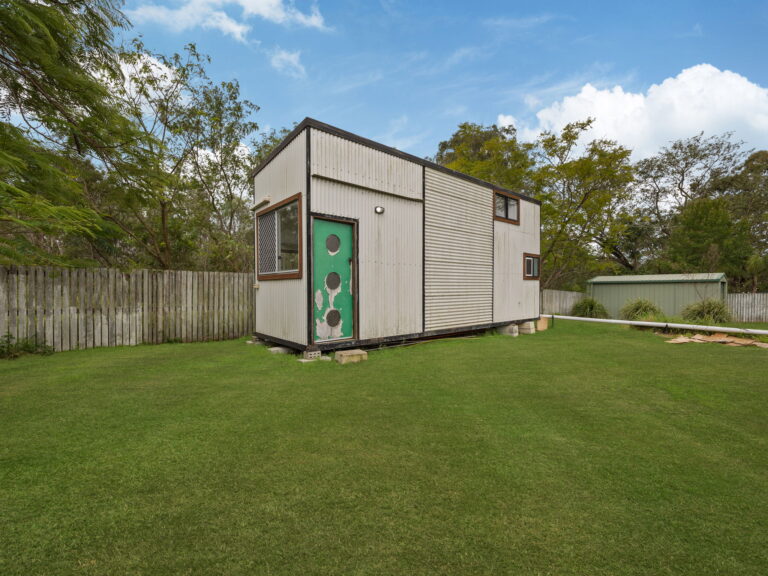 12 Alice Street, Blackstone QLD 4304