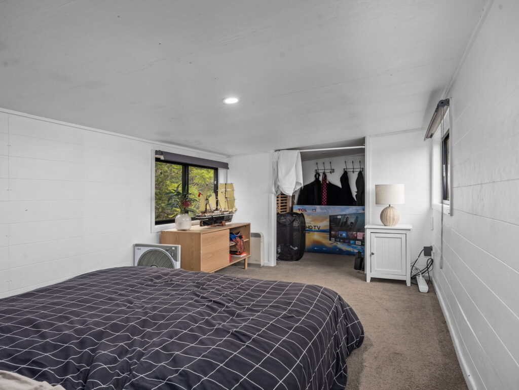 12 Alice Street, Blackstone QLD 4304
