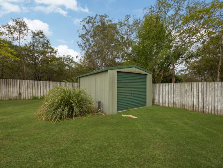12 Alice Street, Blackstone QLD 4304