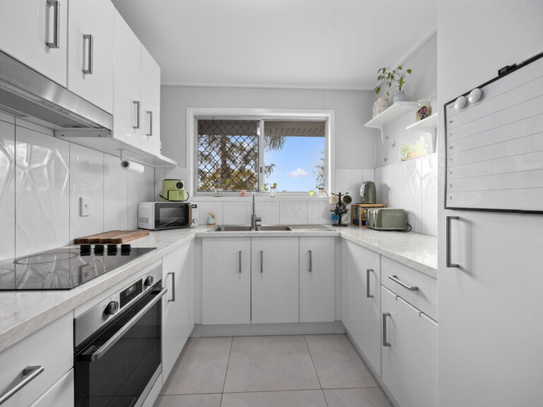 6 Ashworth Street, Gailes, QLD 4300