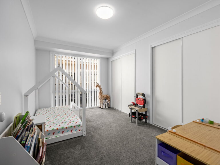 House-R2-5123587