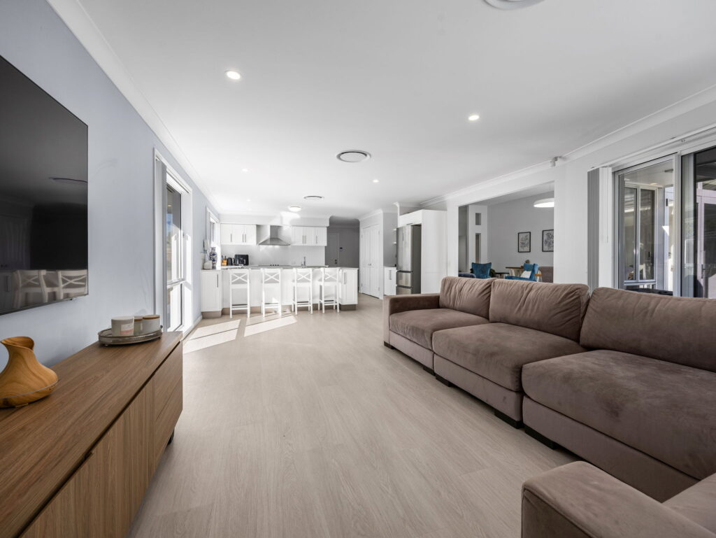 House-R2-5123587