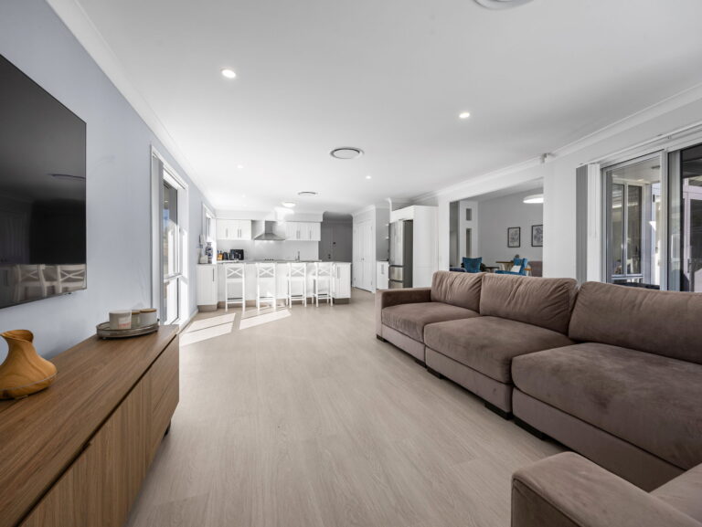 House-R2-5123587